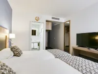 Brit Hotel Confort Loches Hotels in Loches