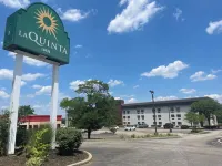 La Quinta Inn by Wyndham Cincinnati North Hotels near Morris Outlet