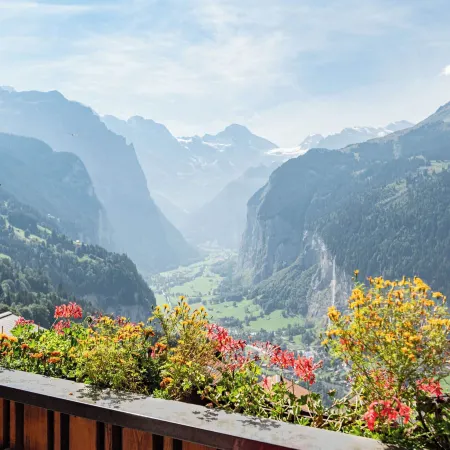 Hotel Bellevue - Traditional Swiss Hideaway