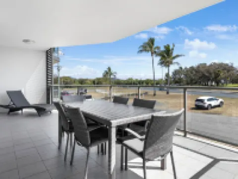 Beaches on Lammermoor Apartments Hotels in Yeppoon