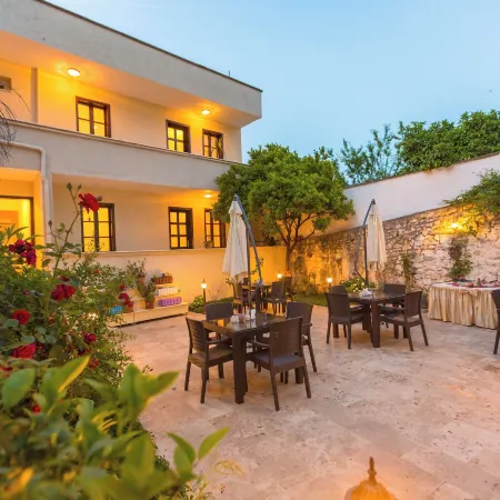Old Town Boutique Hotel