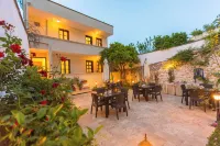 Old Town Boutique Hotel