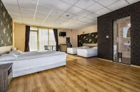 Hotel City - parking