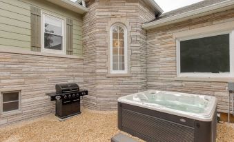 Game Farm Villa by Avantstay 10Bdr, Private Pond, Spa, Pool Family-Friendly