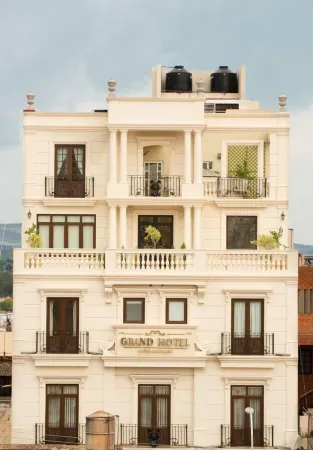 Grand Hotel Tepatitlán Отели в г. Тепатитлан де Морелос