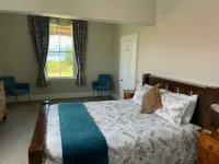 Murrells Grand View House Hotels in Manapouri