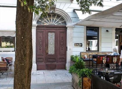 Teatro Suite & Rooms
