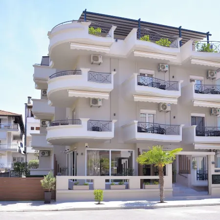 Irida Apartments