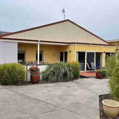 Austral Place 88 Via Merri River Hotel Exterior