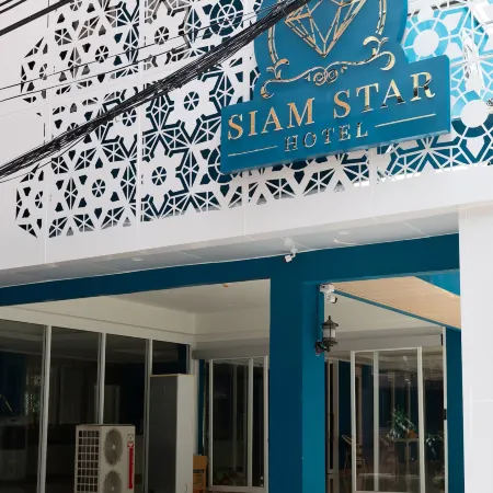 Siam Star Hotel Отели рядом с достопримечательностью «Станция экспресс-поезда Ratchaprarop»