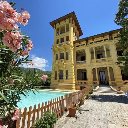 Villa Moorings