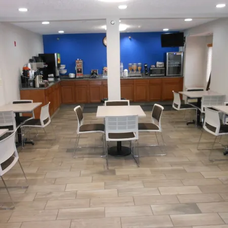 Microtel Inn & Suites by Wyndham Sioux Falls