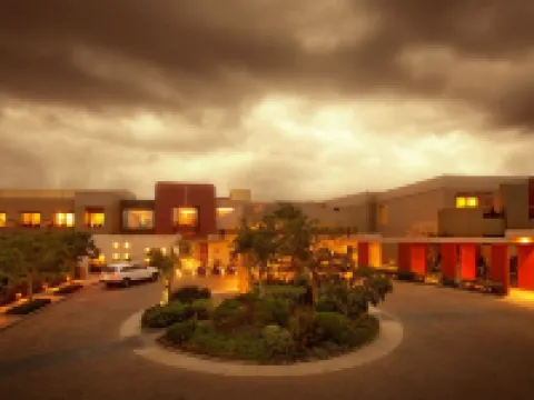 オウバーイ ホテル ゴルフ & スパ ジョージのホテル