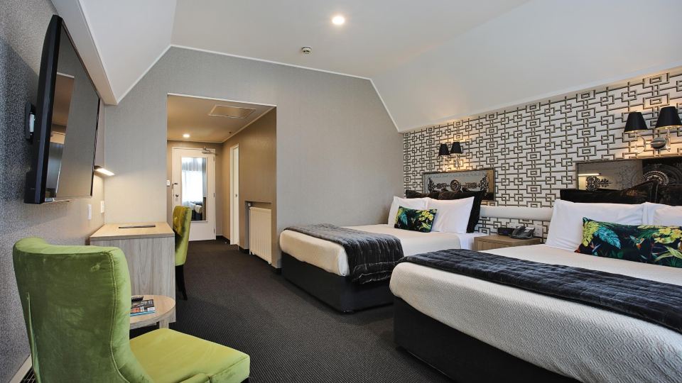Ascot Park Hotel