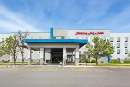 Hampton Inn & Suites Bolingbrook Отели рядом с достопримечательностью «Парк Плиммер»