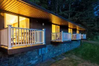 Entire Duplex - Hot Tub - Tennis Court - Pond