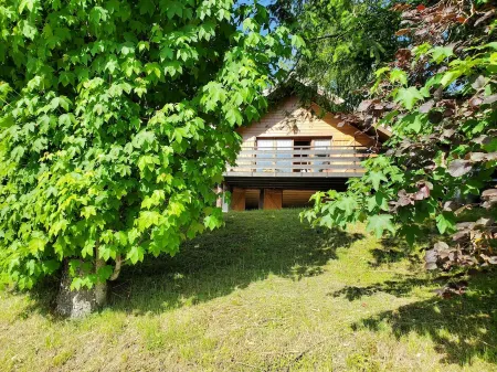 Chalet in the mountains, Massif du Vercors, 1100 meters, Piano at your disposal Отели в г. Ланс-ан-Веркор