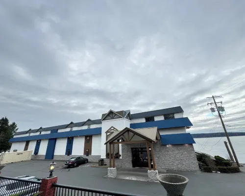 Anchor Inn and Suites Hotels in Campbell River