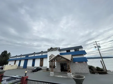 Anchor Inn and Suites