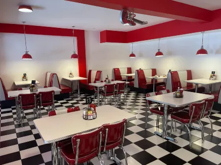 The Historic Brookdale Lodge, Santa Cruz Mountains Отели в г. Фелтон