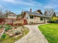 Medford Home and 2 Condos with Pool
