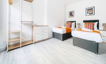 Modern Town Center Apartments Aldershot