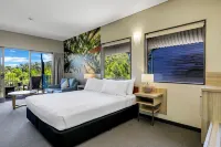Kingfisher Bay Resort Hotels in Fraser Island