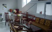 Gefin Home Stay Hotels in Guguk Panjang