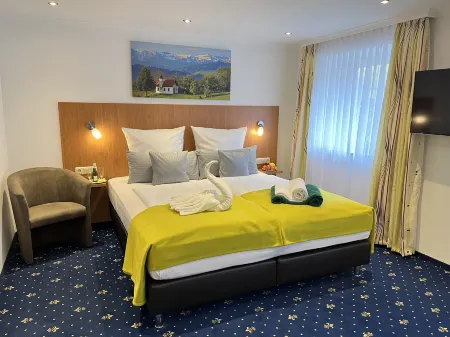 Hotel Post - Regionales großes Frühstücksbuffet - Auch GF & LF