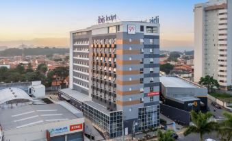 Ibis Budget Pindamonhangaba