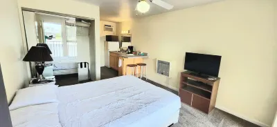 Twin Lakes Inn