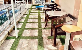 Hani Hotels and Suites