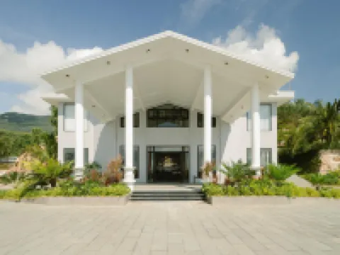 Quy Nhon Sea Resort Hotels in Ghenh Rang