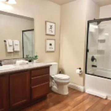 リラクシング 2-ベッドルーム アパートメント ウィズ プール ホットタブ ジム