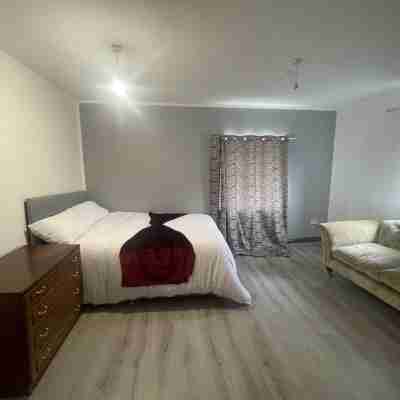 Winners Inn - Modern 1Br Cozy Retreat - Free Parking Rooms