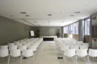 UNA HOTELS T Hotel Cagliari - Business