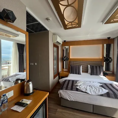 The Port Rooms Sinop OGM Kamp Alanı yakınındaki oteller