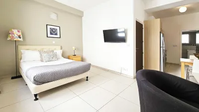 Phaedrus Living Ledras Residences 104 Отели в г. 