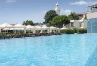 Renaissance Polat Istanbul Hotel - Beach