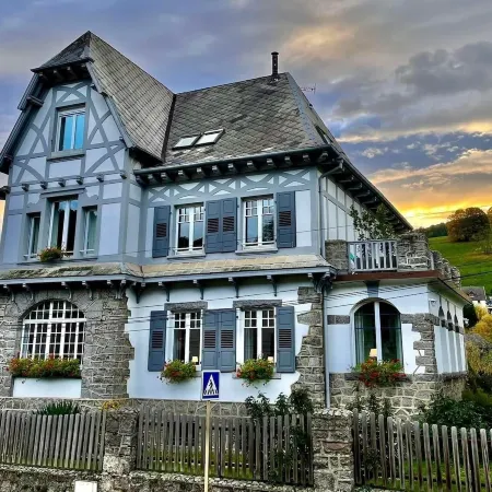 Les ÉCRINS - B&B with Jacuzzi