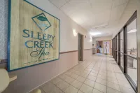 Stunning Retreat - Fire Pit, Arcade Games, Deck, Pool Access Hotels in Berkeley County