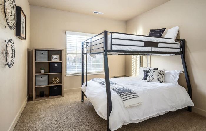 A La Mode Stunning 4 bedroom Orem Home
