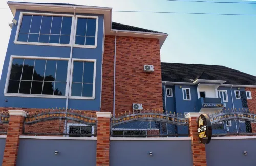 디- 라이츠 호텔