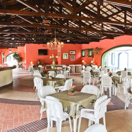 San Raphael Country Hotel