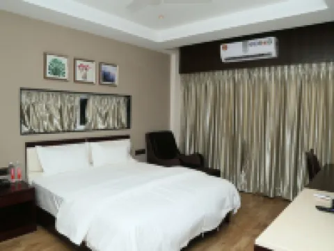 Hotel Ruturaj Regency Hotels in Dhule