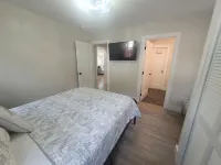 2 Bed, 1.5 Bath, on Pool Pond, Close to Franklin Pierce and Mt. Monadnock