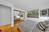 Mill Valley Apartment: Walking Distance to DT Hotels in Mill Valley