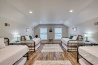 Barn in the Burgh - Event Space - Sleeps 12