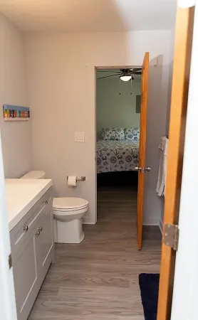 LakePointe Shores #4 -Beautiful cottage Madison on the Lake