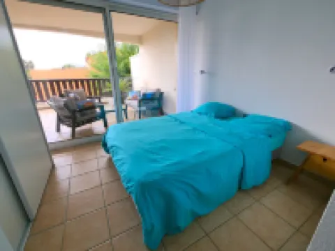 Quiet Standing, Very Large Terrace, Swimming Pool, 800 M from the Beach, Renovated in 2024